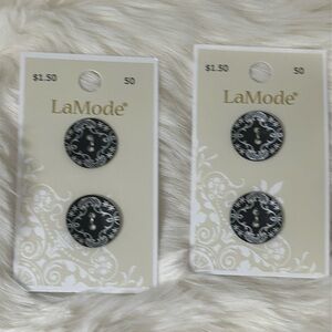 2 cards black and silver Buttons New - $1 if bundled